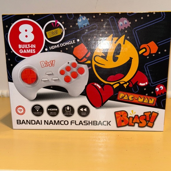 Bandai Namco Flashback Blast! Console - PAC-MAN - Picture 1 of 6